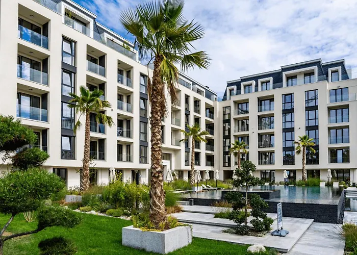 Lejlighed With Pool Sankt Konstantin & Helena